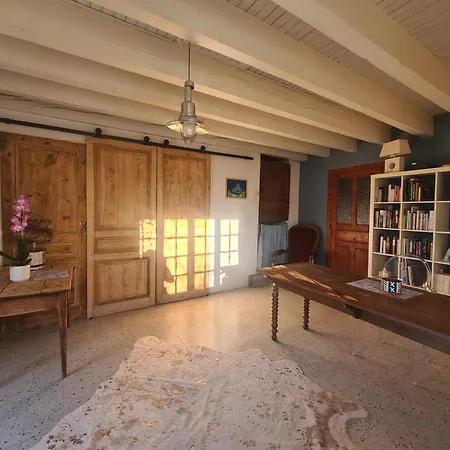 Cosy Saint-Romain-Lachalm